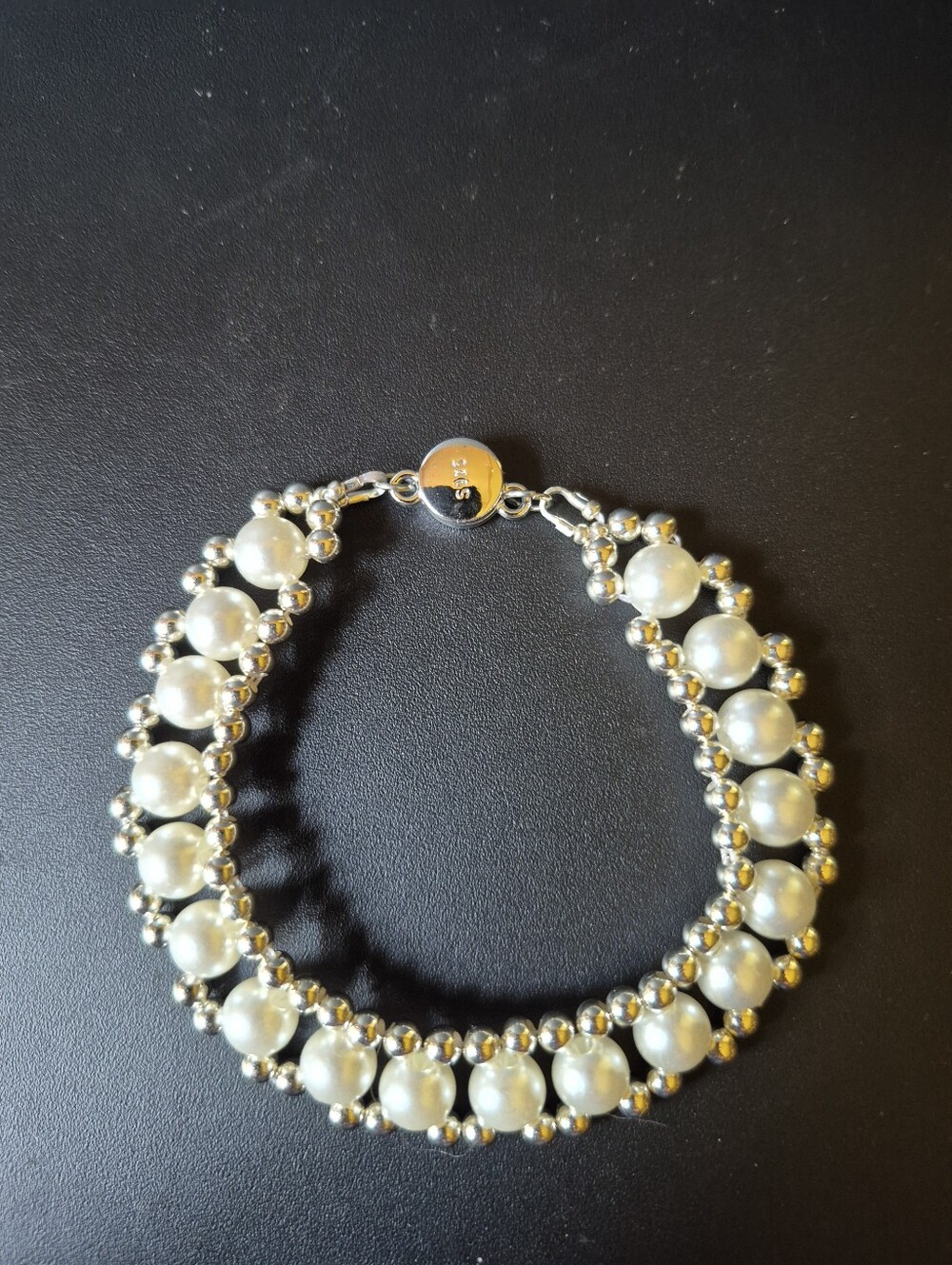 Handcrafted Pearl Bracelet 8"